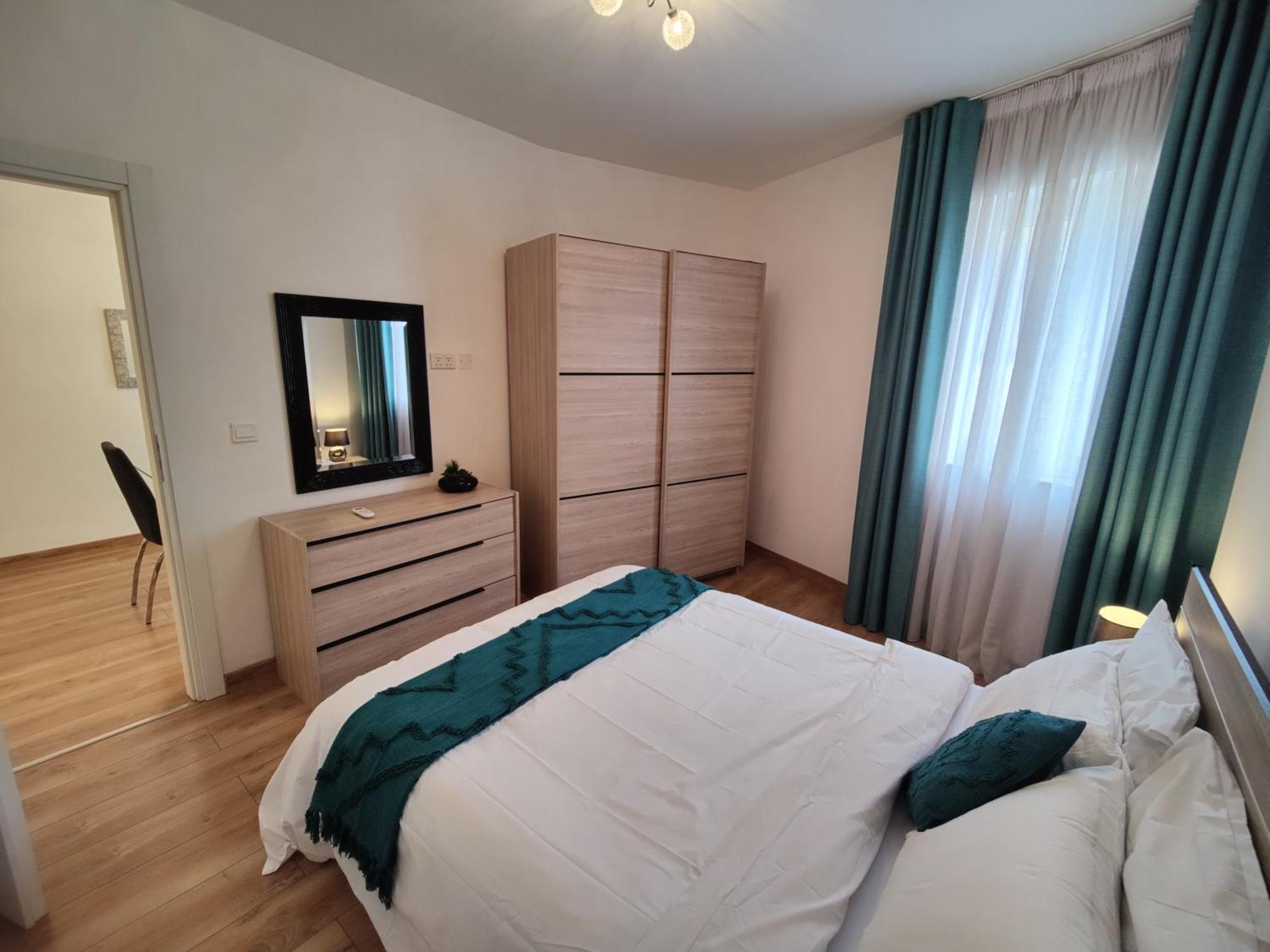 Central Modern Sliema 2 Bedroom Apartment Екстер'єр фото